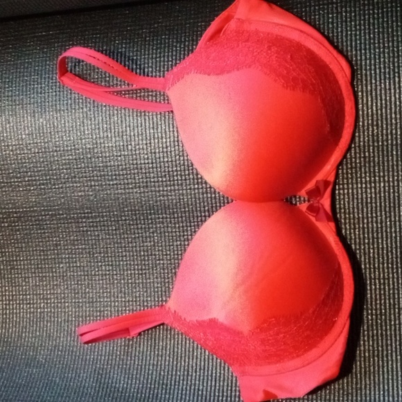 Victoria Secret Bra red 36C - Picture 1 of 3